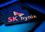 “SK하이닉스, ADR 공모가 주당 149달러 제시…265억달러 조달 추진”