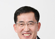 정읍시의회 의장에 무소속 이복형…민주당 당론후보 꺾었다