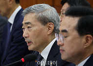 신현송 총재, 추가 긴축 질문에 "기준금리 인상 통해 근원물가 관리해야"