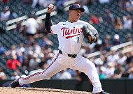 '방출→방출→트레이드' 끝⋯고우석, MLB 데뷔전 1이닝 1실점