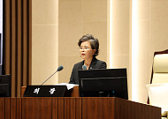 김미경 의장의 첫 시험대…수원특례시의회, 13대 첫 회기 열고 추경심사 돌입