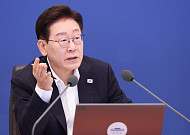 이 대통령 “‘미프진’ 적정히 투약할 수 있게 해야…사고 방치 무책임”