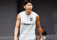 손흥민, 월드컵 아픔 아직 극복 못했다⋯"정신적 후유증 남아"