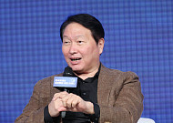 최태원 “SK하이닉스 주식, 샀다 팔았다 말고 가만히 보유해야”