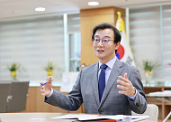 전재수 시정, 부산의 판을 다시 짠다