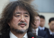 ‘가짜뉴스법 1호 신고’ 김어준, 유튜브 영상 차단