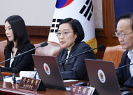 한성숙 "AI·반도체 성과 민생으로"...폭염·자살예방·경제 대응 총력
