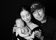 이시언♥서지승, 생후 50일 아들과 함께⋯"내사랑 투시언"