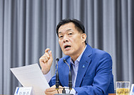 수원시, 12년만에 공직자 해외파견…미국·영국 대학서 정책연구