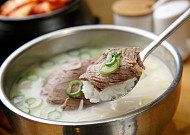 '2TV 생생정보' 오늘방송맛집- 가수 김범룡 단골! 한우 양지탕 맛집 '마○○'
