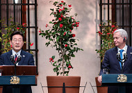 李 "한-칠레, 핵심광물 공급망 이상적 파트너"…카스트 "백지장 맞들자" [종합]