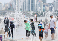 경남·부산 최고 39도 '극한 폭염' 또 찾아온다…더위 지속 전망