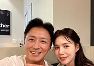 진태현♥박시은, 어느덧 결혼 11주년⋯"아내는 내 자랑, 내 정체성"