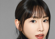 강예원, 판타지오와 재계약⋯'내 섬에서 당장 나가!'로 스크린 컴백