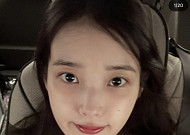 '별일 없이 산다' 아이유 근황 공개, 뜻밖의 과거 소환