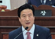 우성빈 기장군수 ‘유튜브 정치’에…국민의힘 군의원들 집단 반발