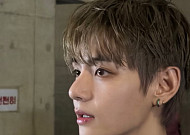 BTS 뷔, '청력 저하' 2년 반째 치료 중⋯ "오른쪽 30%만 들려"