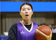 WKBL 전체 1순위는 가네다 마나⋯'고교 최대어' 임연서는 BNK행