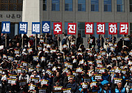 대형마트 새벽배송 상생안 놓고 이견…유통·소상공인 간극 여전