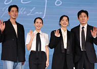 이창동, 8년 만의 신작 '가능한 사랑'⋯명배우 총출동