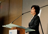 김은경 신복위원장, 美서 금융기본권 제안⋯“채무자 재기 기회 줘야”