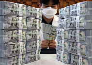 8월 거주자외화예금 또 '사상 최대'⋯"반도체기업 호실적 등 영향"