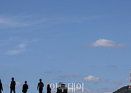 [내일 날씨] 토요일 전국 대체로 맑음⋯동해안ㆍ제주 일부 비