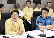 황종우 해수장관, 예인선 전복 실종자 가족 위로
