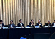 이찬진 금감원장, 런던서 한국 자본시장 알리고 英 감독당국과 협력