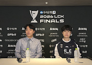 '탑 갈리오' 꺼낸 제우스 "미드 라인전 보는 게 취미⋯제카에게도 배웠다" [종합]