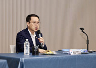 새만금 매립 15년 앞당긴다…공공주도 개발로 속도 [다시 뛰는 새만금②]