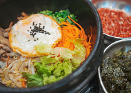 '2TV 생생정보' 오늘방송맛집- 가격파괴, 비빔밥ㆍ묵은지 돼지 전골이 6000원ㆍ1만원대? '옥○'