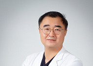 [기고] “명절 부모님 걷는 모습 살펴보세요”…순천척병원, 척추위험신호 주의 당부