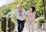 “조금만 걸어도 숨차요” 심장 출구 좁아지는 대동맥판막협착증