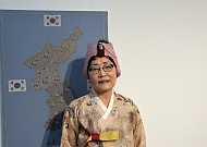 바늘과 실로 마음을 잇다…손인숙 작가 “실그림은 연결과 치유의 언어” [인터뷰]