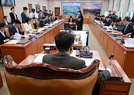 국토위 국감 시작⋯서울 집값·공급대책 격돌