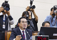 박홍근 “지방 재정 총량 결코 안 줄어… 내후년 101조원까지 뛴다” [국감]