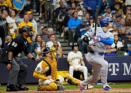 다저스, 밀워키에 1-2 역전패⋯NLCS 1차전 기선제압 허용