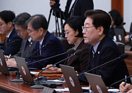 李대통령 “한미동맹은 매우 중요…굴종·사대적 외교는 지양해야”
