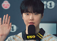 월즈 앞둔 쵸비 “이번 대회는 한 손만 쓰겠다”⋯무슨 일?