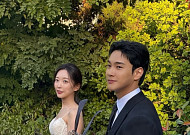 '나솔' 23기 영숙♥27기 상철, 결혼 임박했다⋯교제 1년 '웨딩화보' 공개