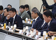 해경 안전 사각지대·수협 부실대출 도마…항만공사 통합도 재점화 [국감]