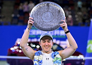 흐발린스카, 우한오픈 역전 우승⋯생애 첫 WTA 투어 정상