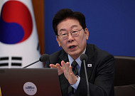 이 대통령, WHO 사무총장 접견⋯”국제보건 분야 한국 역할 확대해야”
