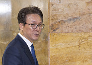 김민석 "조희대 탄핵, 객관적 근거 더 다져야…국정조사부터"