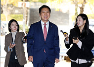 ‘김건희에 로저비비에 선물’ 김기현 무죄…法 “공모 증거 없어” [종합]
