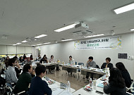 경기도내 체류위기 난민 82.6% 병원 못 가…조사한 경기도 이민사회국은 폐지 기로