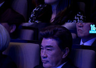 ‘2015 대중문화예술상 시상식’ 화려한 오프닝으로 시작 …전지현ㆍ이덕화ㆍ김준수 참석