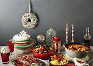 [산업계 ‘연말 대목’ 잡아라] 유통업계 ‘홀리데이 마케팅’, 성탄 만찬로맨틱 메이크업 에디션… ‘여심’ 녹인다