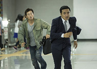 ‘잡아야 산다’ 김승우 “젊은 친구 잘 뛰어...체력 훈련 많이 했다”